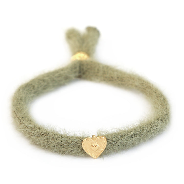 Armband flauschig olivgrün