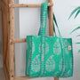 Blockprint shoulder bag leaves black