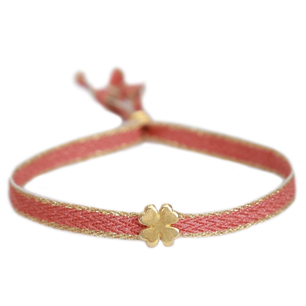 Woven bracelet clover brick