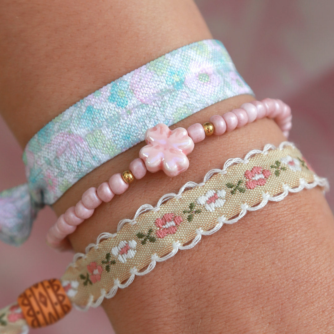 Bracelet tissé fleur de coton beige