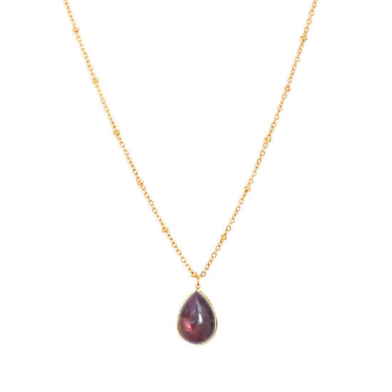 Gold necklace gemstone sapphire