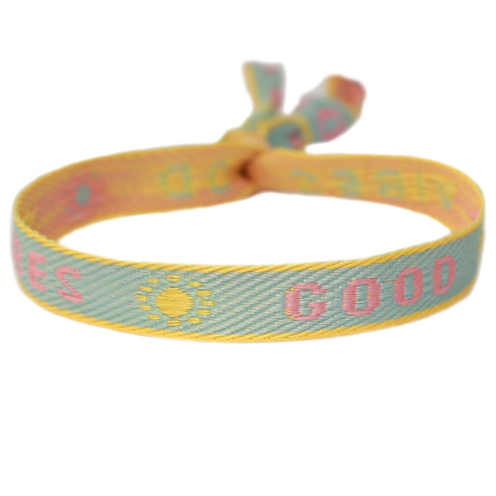 Bracelet tissé good vibes pastel